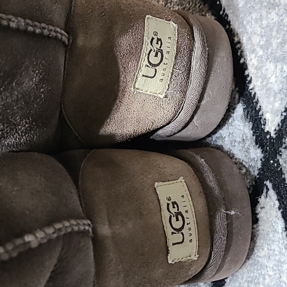 UGG AUSTRALIA CLASSIC SHORT BROWN LEATHER SHEEPSKIN BOOTS PRICE FIRM - Picture 8 of 13